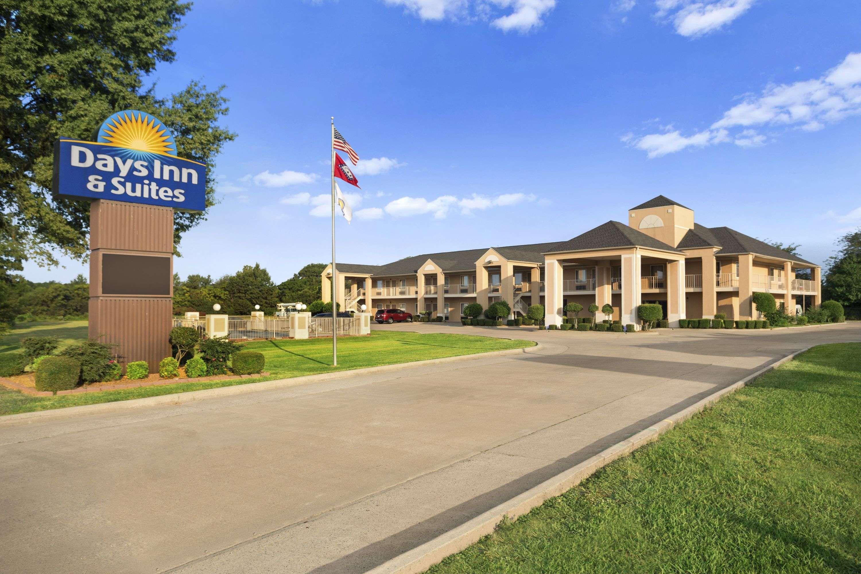 Days Inn & Suites By Wyndham Stuttgart Ngoại thất bức ảnh