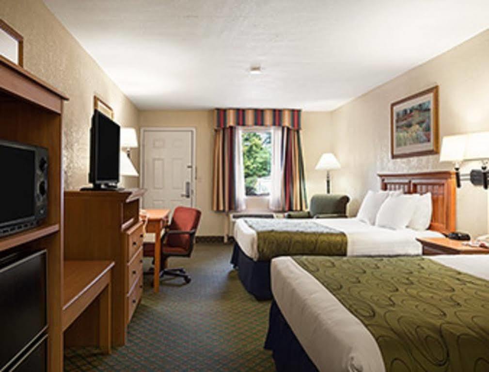 Days Inn & Suites By Wyndham Stuttgart Ngoại thất bức ảnh