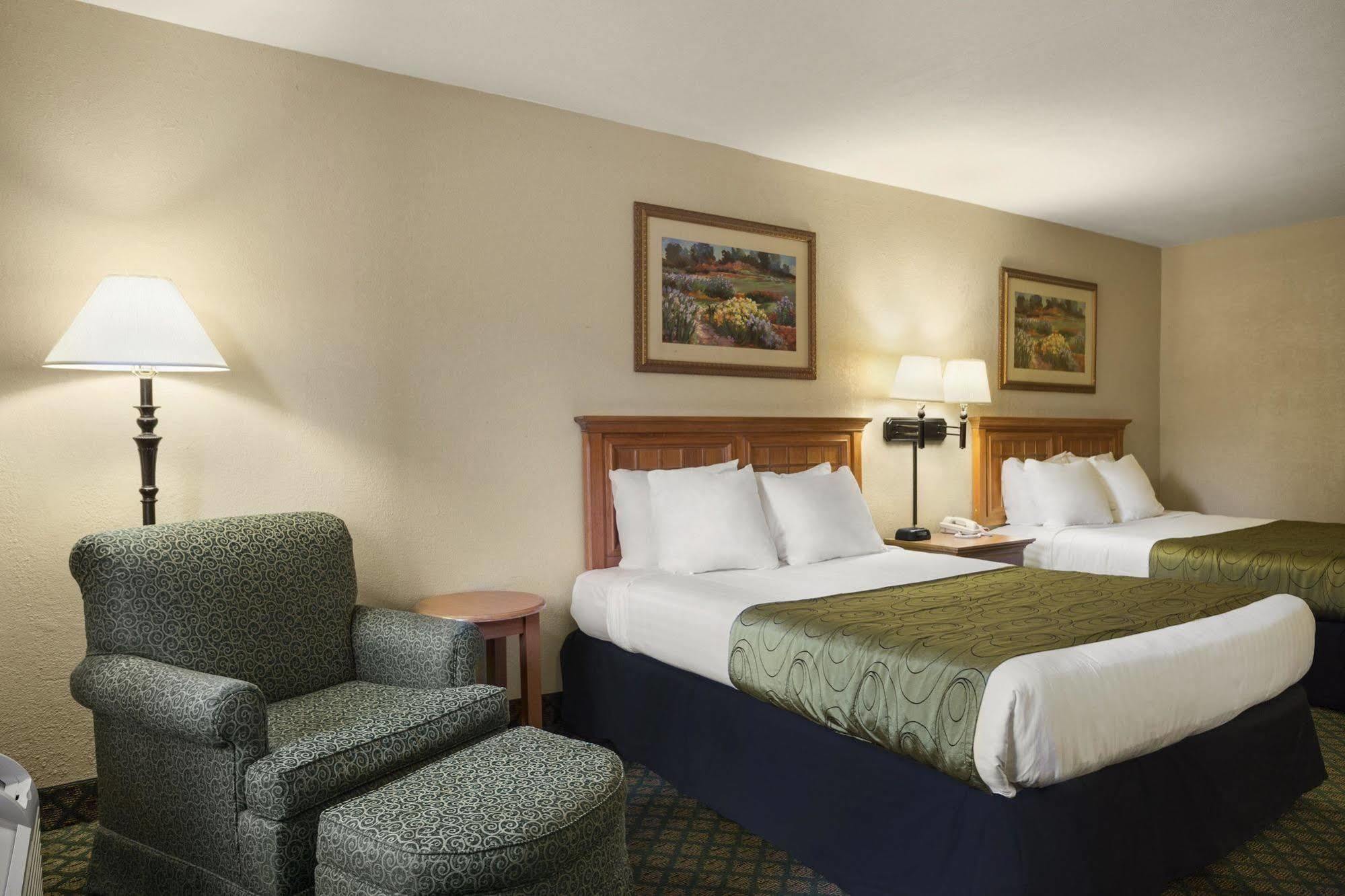 Days Inn & Suites By Wyndham Stuttgart Ngoại thất bức ảnh