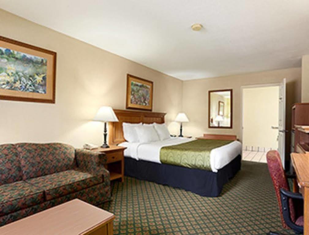 Days Inn & Suites By Wyndham Stuttgart Ngoại thất bức ảnh